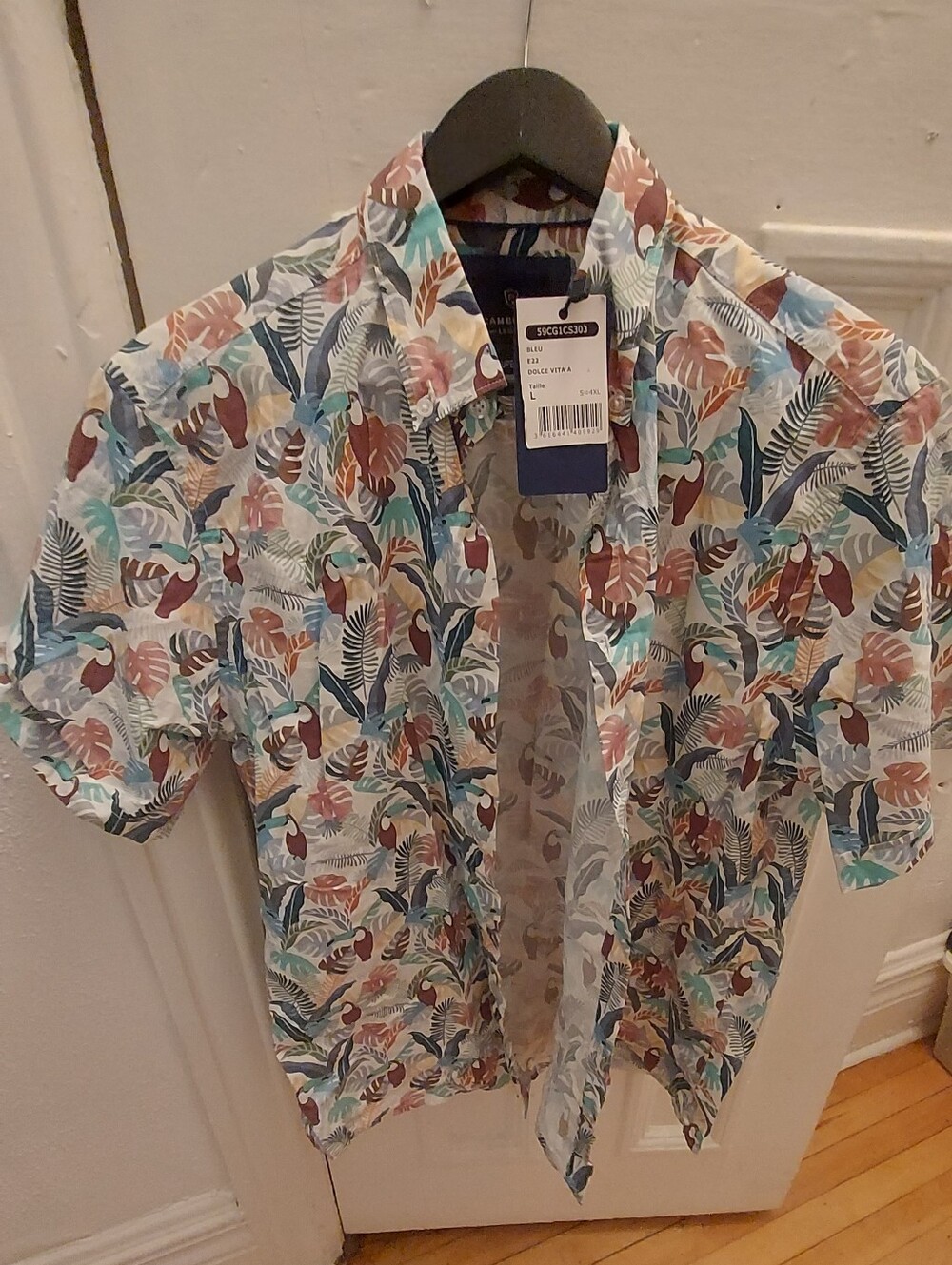 Men's Short Sleeve Tropical Print Button-Up Shirt - Multicolor
